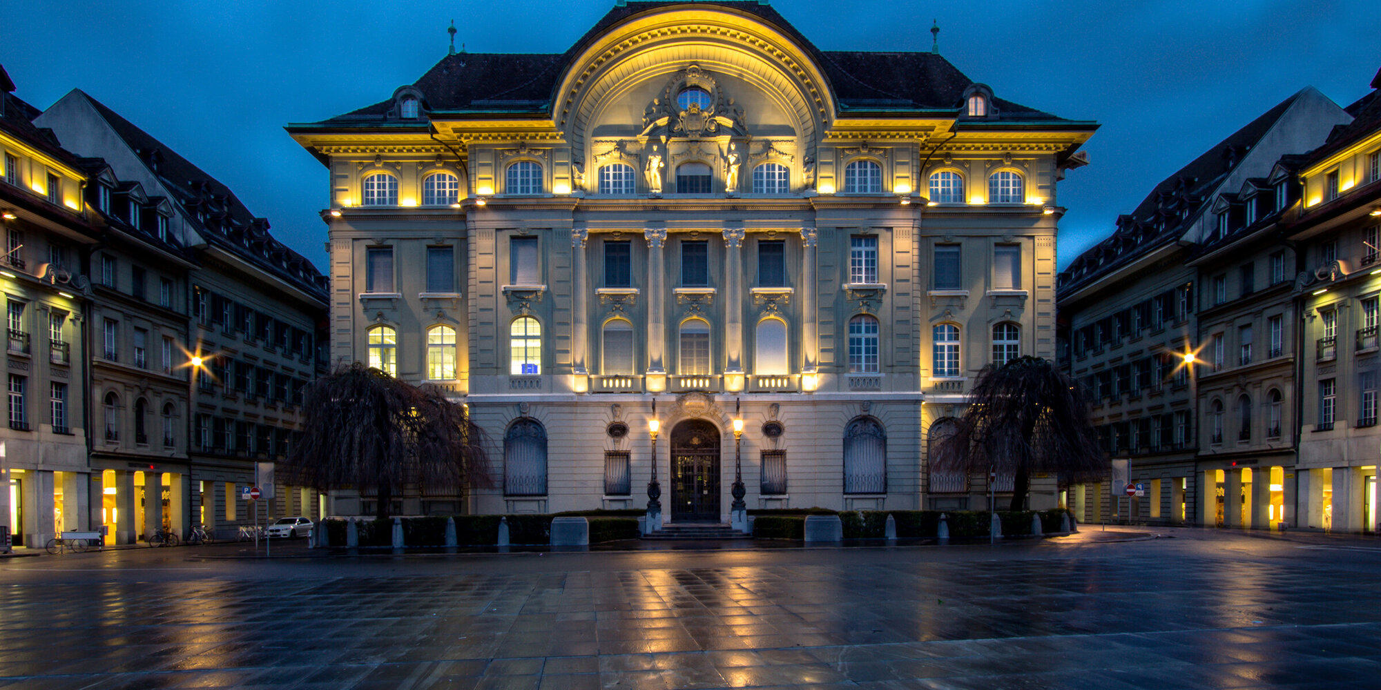 Central place in Bern - Bundesplatz