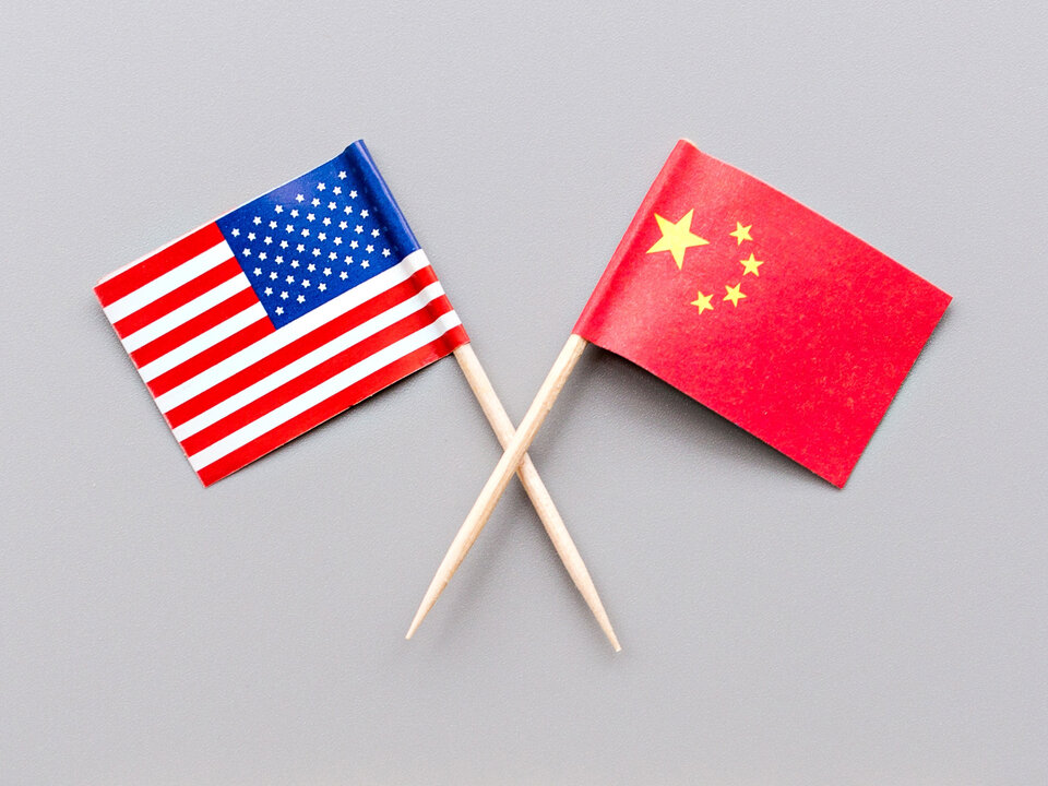 Flaggen USA und China