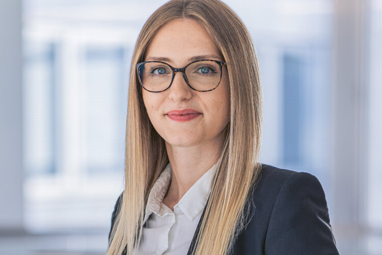 Sabina Ademi, Fachspezialistin Berufliche Vorsorge Zürcher Kantonalbank