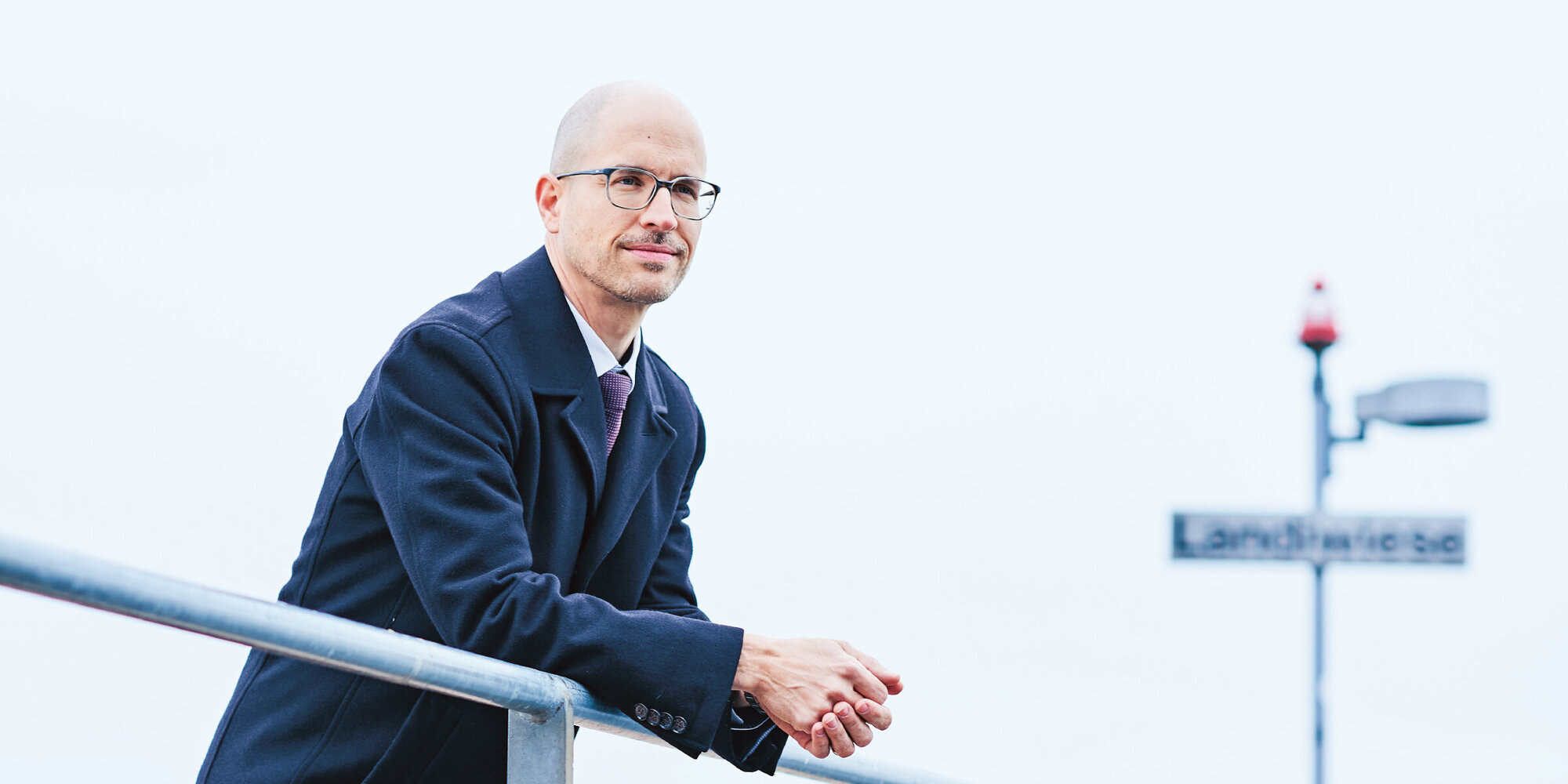 Gibt Entwarnung bei Kurzarbeit. Urs Aeschlimann, Finanzplaner bei der Zürcher Kantonalbank, rät Betroffenen jedoch, die individuelle Budgetplanung zu überprüfen. Foto: Selina Meier