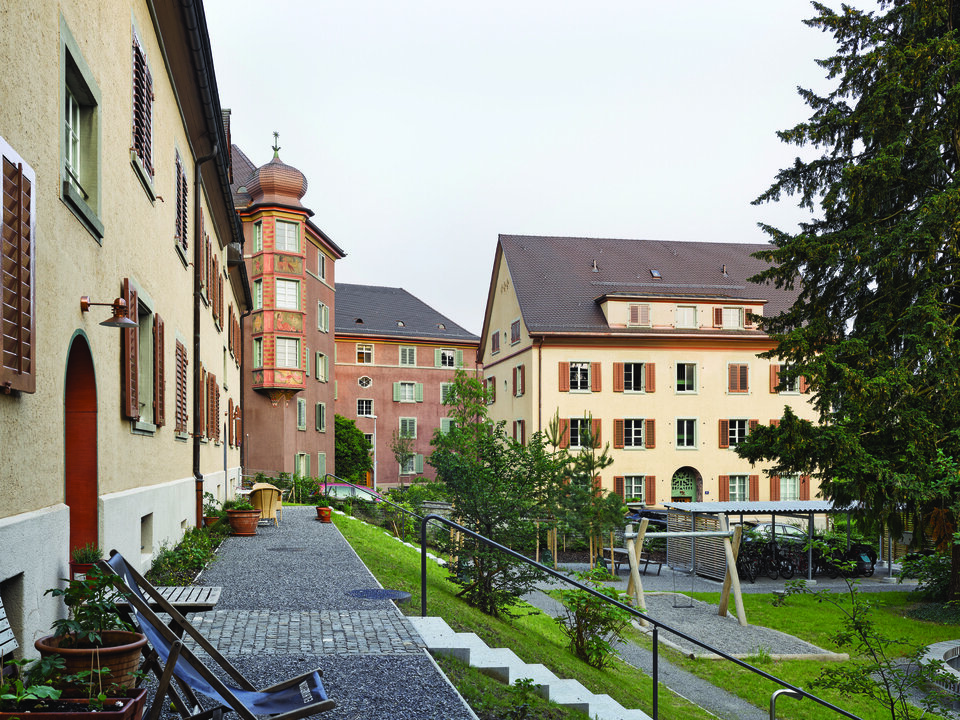 Gesamtinstandsetzung der Wohnsiedlung «Im Birkenhof» in Zürich.