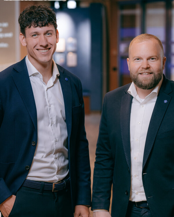 Florin Winter und Cla Riet Derungs, Teamleiter Privatkunden Winterthur