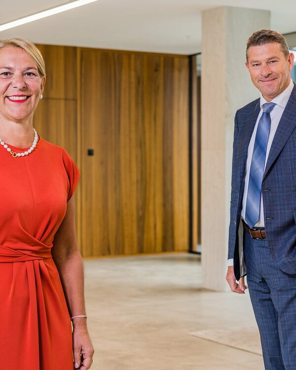 Myriam Burtscher, Leiterin Marktgebiet Zürich-City & Mitglied der Direktion, Zürcher Kantonalbank Christoph Weber, Leiter Private Banking & Mitglied der Generaldirektion, Zürcher Kantonalbank