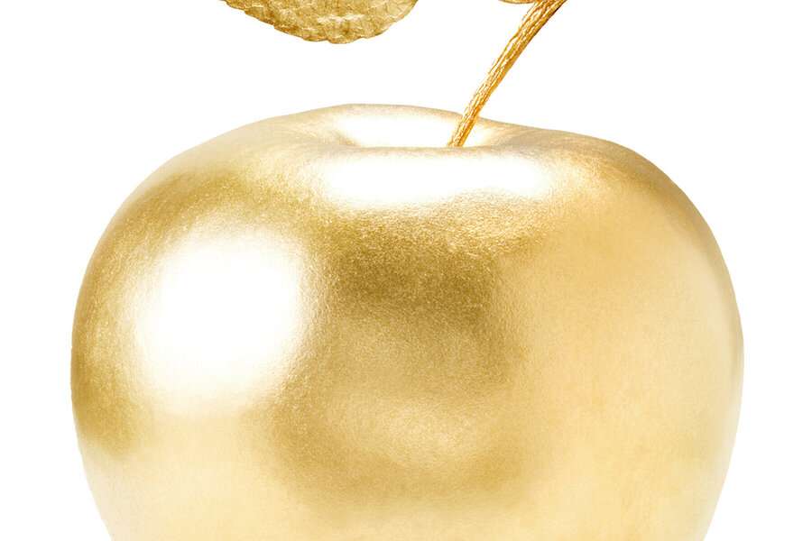 Mit Goldfarbe überzogener Apfel
